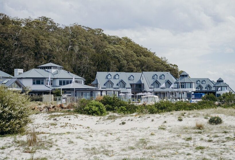 בית מלון כפרי Anchorage Port Stephens