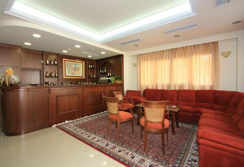 Отель Apollonia