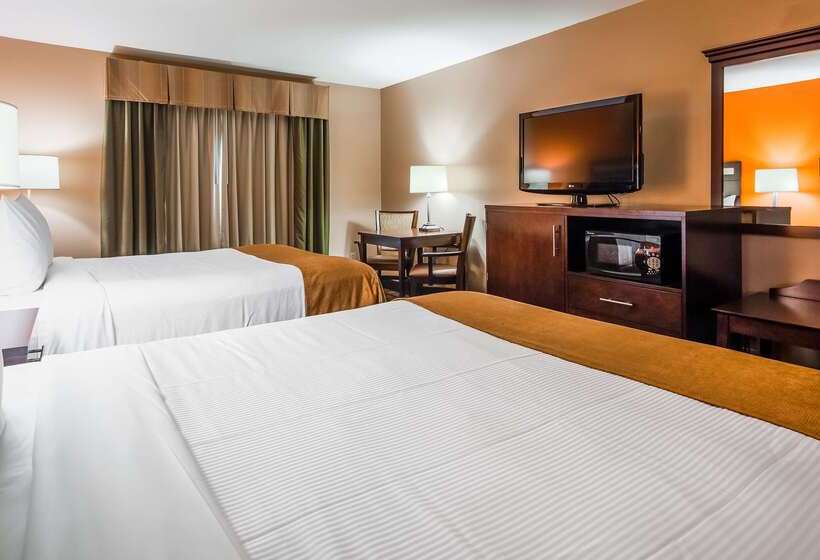 בית מלון כפרי Merrillville Inn & Suites