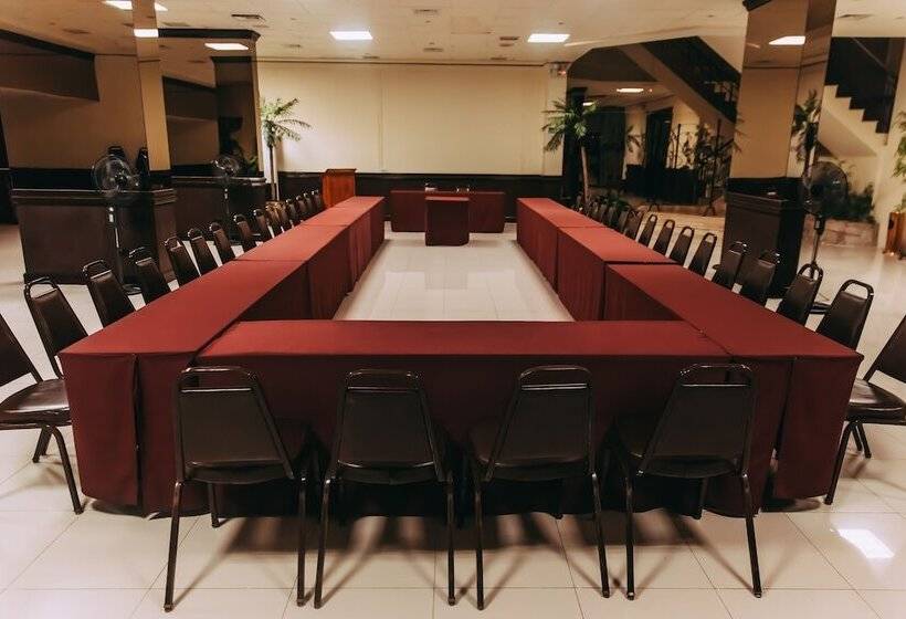 Отель Boulevard