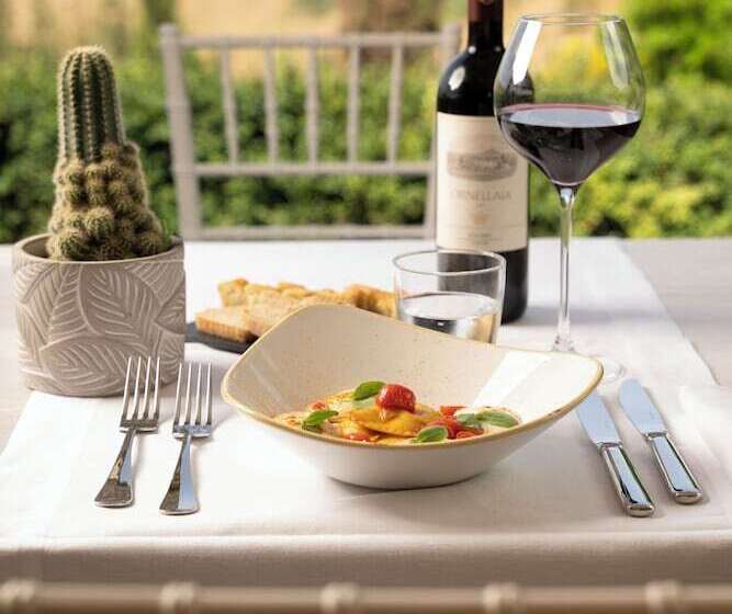 호텔 Castello Di Leonina Relais Adults Only