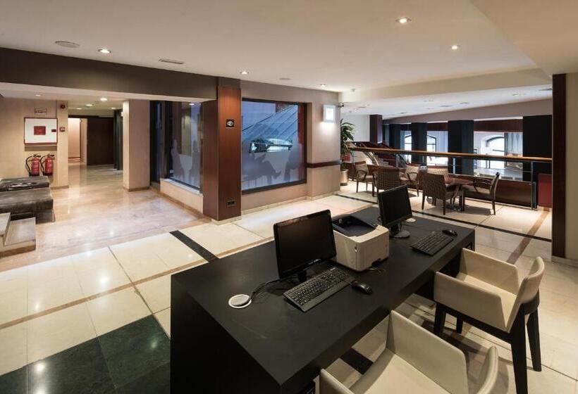 Отель Catalonia Eixample 1864