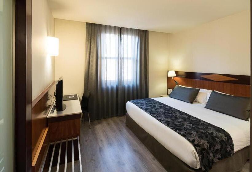 Отель Catalonia Eixample 1864