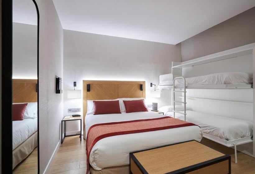 Отель Catalonia Eixample 1864