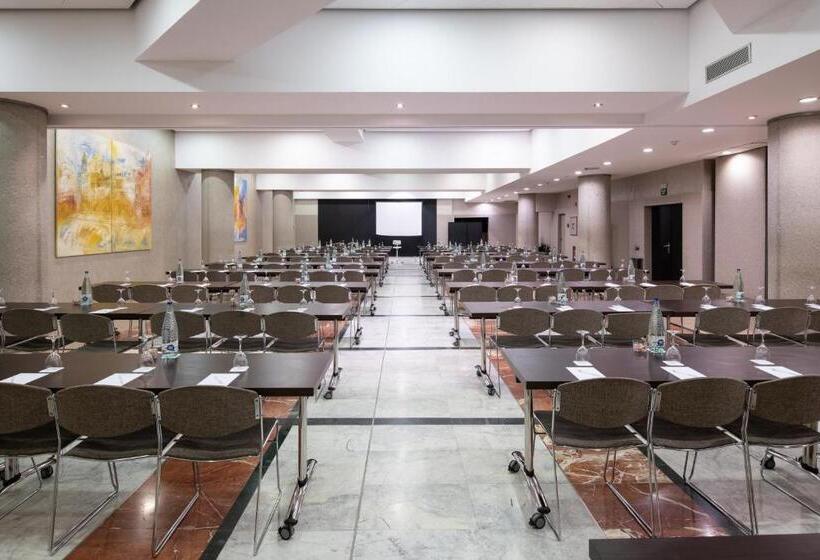 Отель Catalonia Eixample 1864