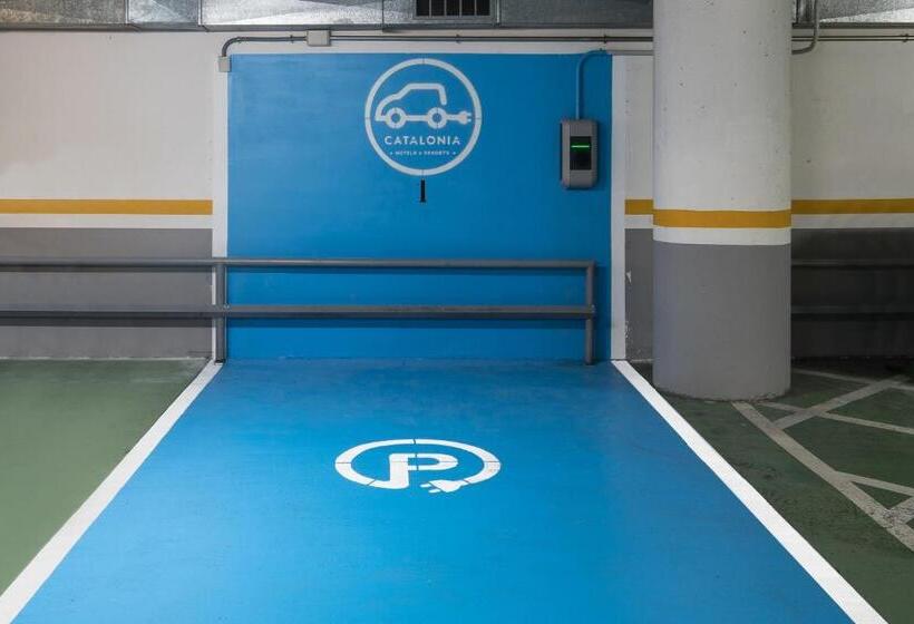 Отель Catalonia Eixample 1864