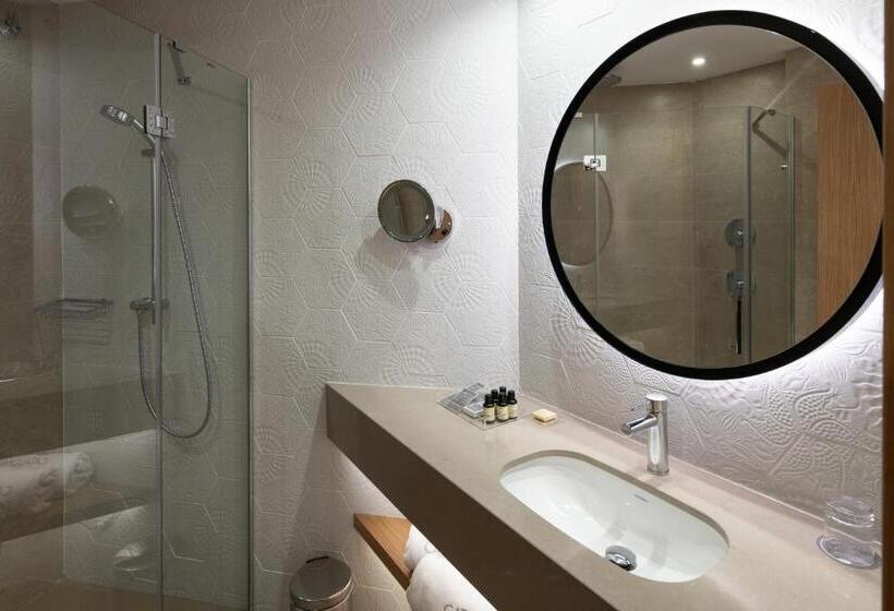 Отель Catalonia Eixample 1864