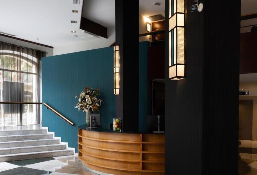 Отель Catalonia Eixample 1864