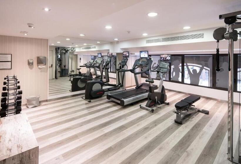 Отель Catalonia Eixample 1864