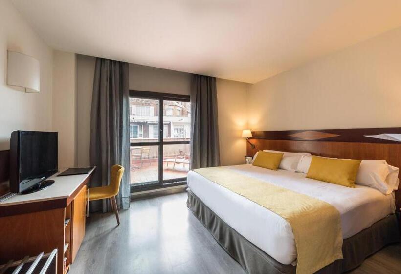 Отель Catalonia Eixample 1864