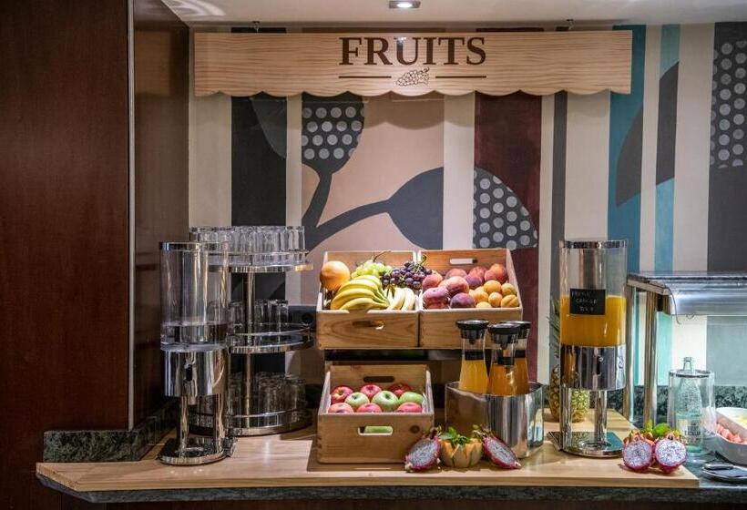 Отель Catalonia Eixample 1864