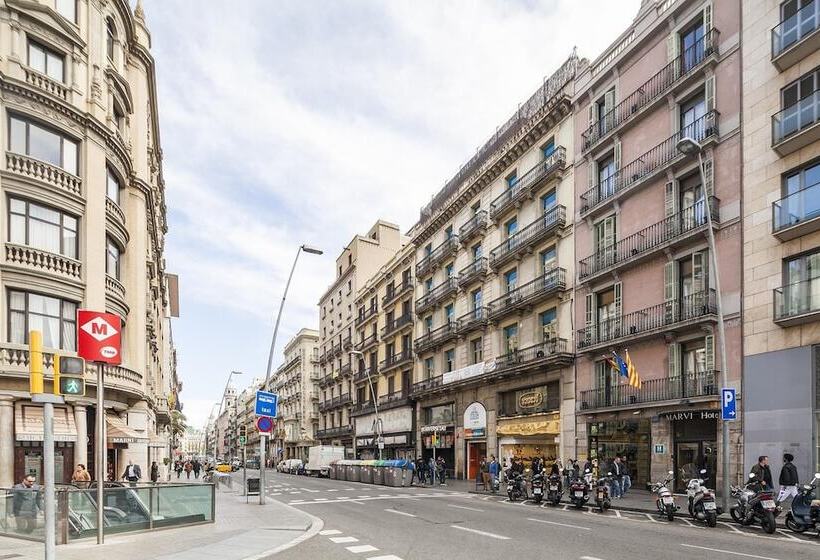 هتل Chic & Basic Lemon Boutique