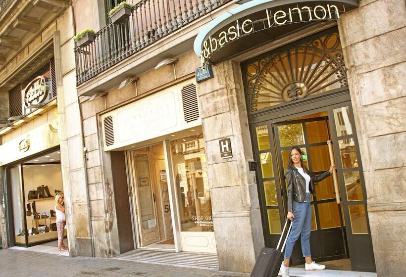هتل Chic & Basic Lemon Boutique