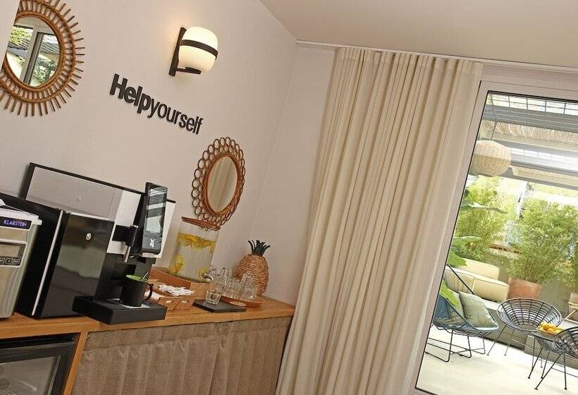 هتل Chic & Basic Lemon Boutique