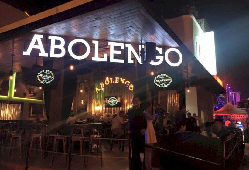 Fotos del hotel Partyholic:  17