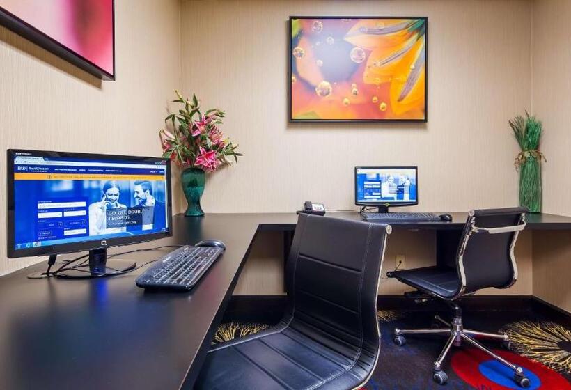 هتل Comfort Inn Saint Paul East