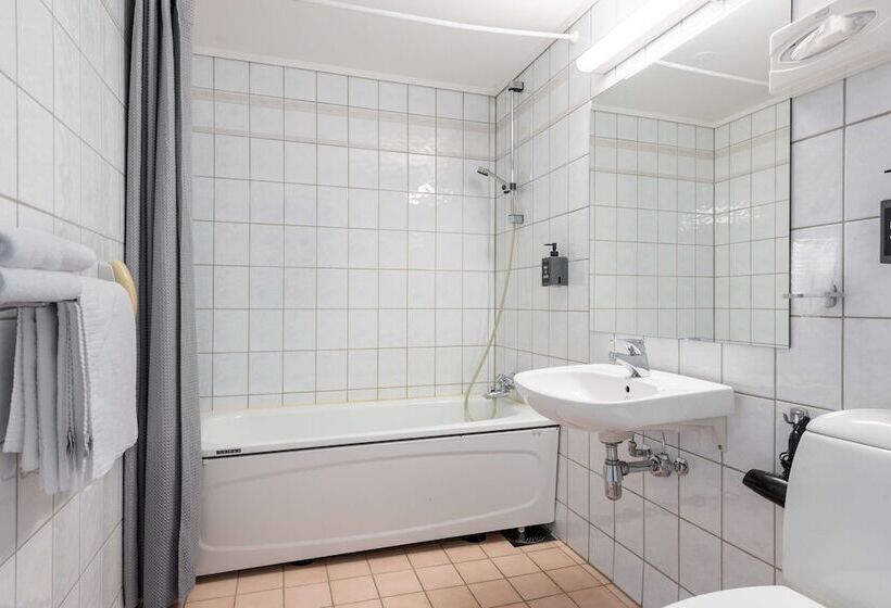 Sure Hotel By Best Western Ole Tobias