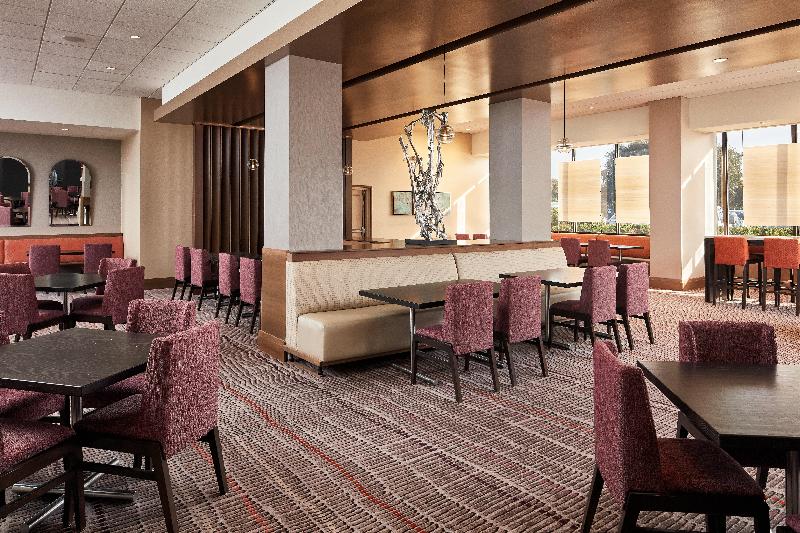 هتل Crowne Plaza Dallas Love Field   Med Area, An Ihg