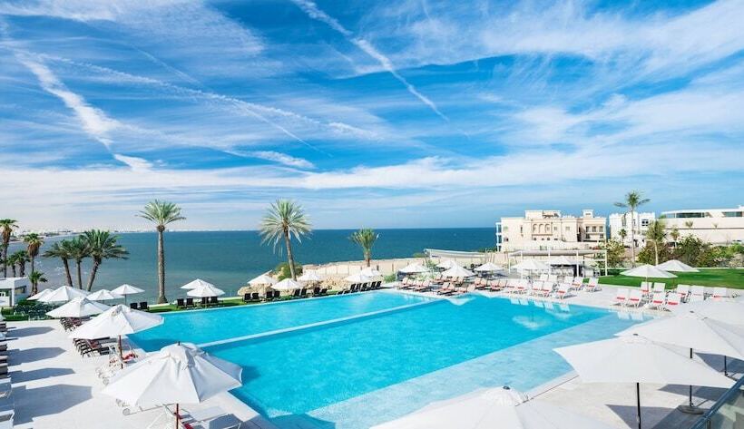 هتل Crowne Plaza Muscat, An Ihg