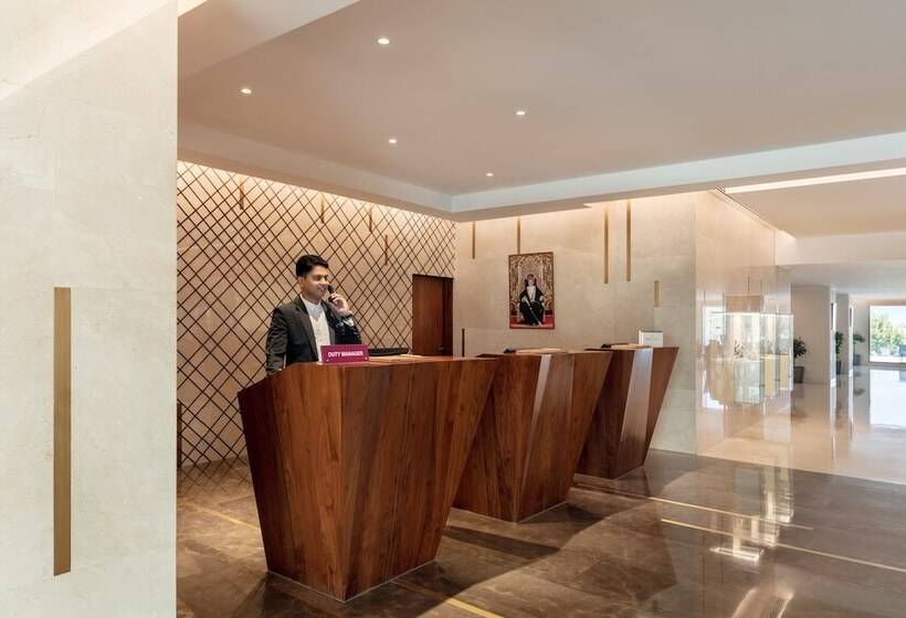 هتل Crowne Plaza Muscat, An Ihg