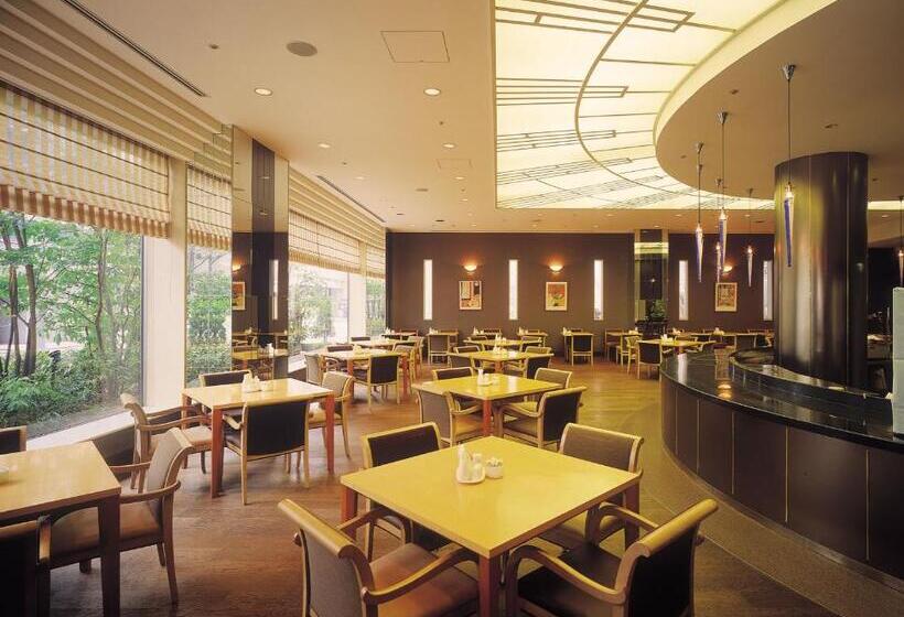 Отель Cypress Garden