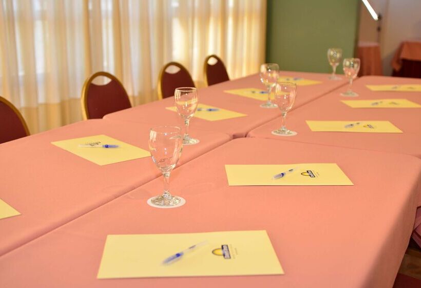 هتل Alfa Suites   Montevideo