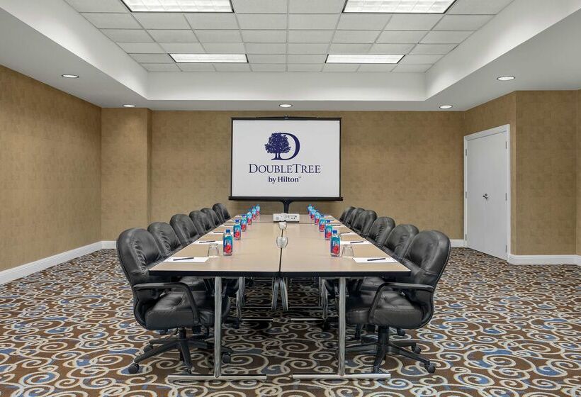 Отель Doubletree By Hilton Chicago O Hare Airport Rosemont