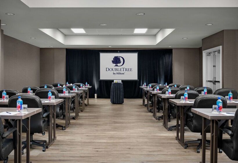 هتل Doubletree By Hilton Chicago O Hare Airport  Rosemont