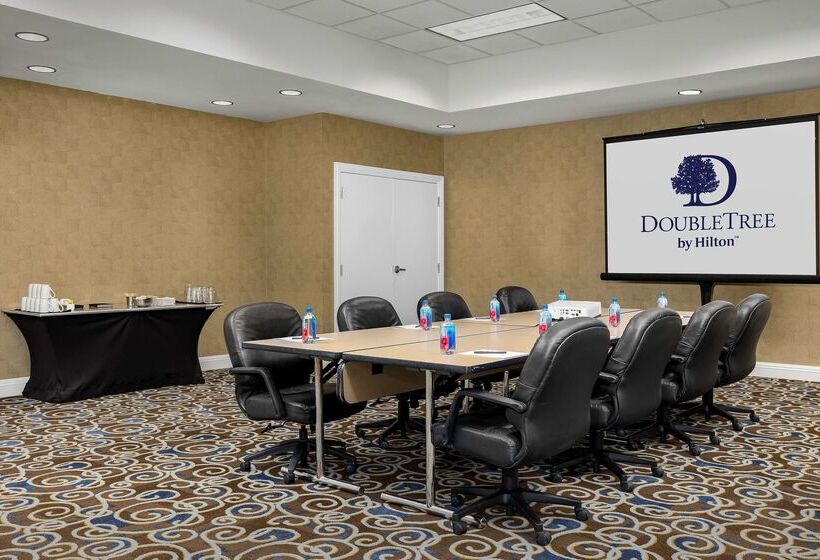 Отель Doubletree By Hilton Chicago O Hare Airport Rosemont