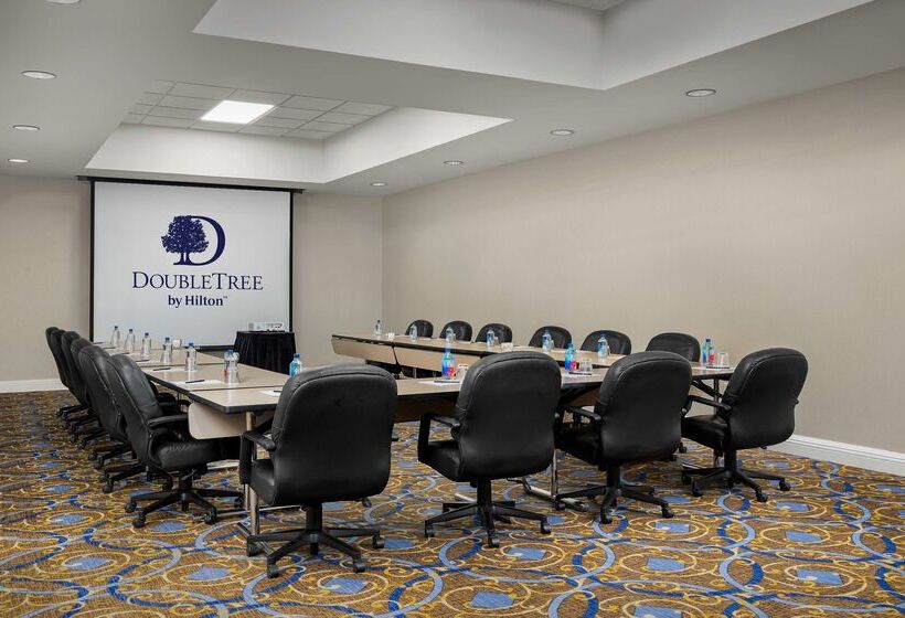 Отель Doubletree By Hilton Chicago O Hare Airport Rosemont