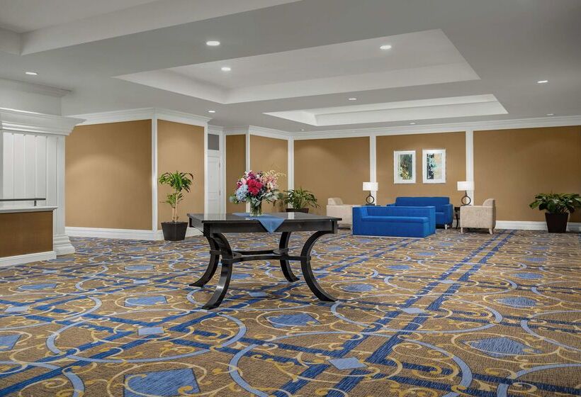 Отель Doubletree By Hilton Chicago O Hare Airport Rosemont