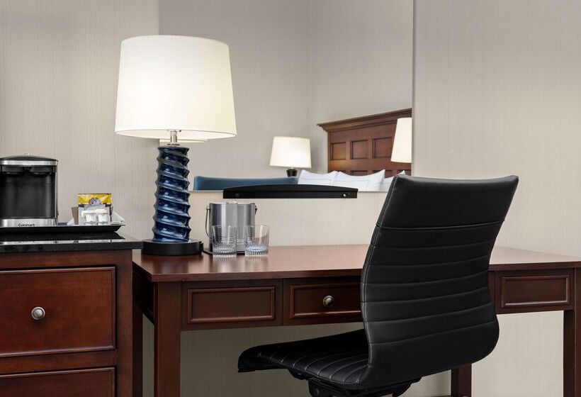 هتل Doubletree By Hilton Chicago O Hare Airport  Rosemont