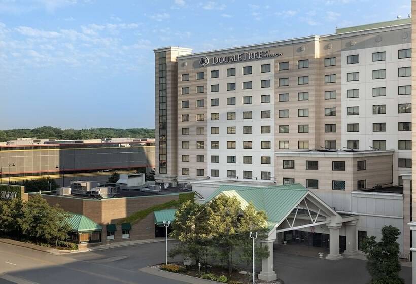هتل Doubletree By Hilton Chicago O Hare Airport  Rosemont