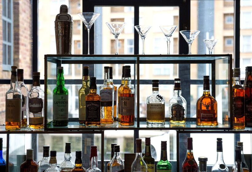 Hotel Doubletree By Hilton  London  Docklands Riverside