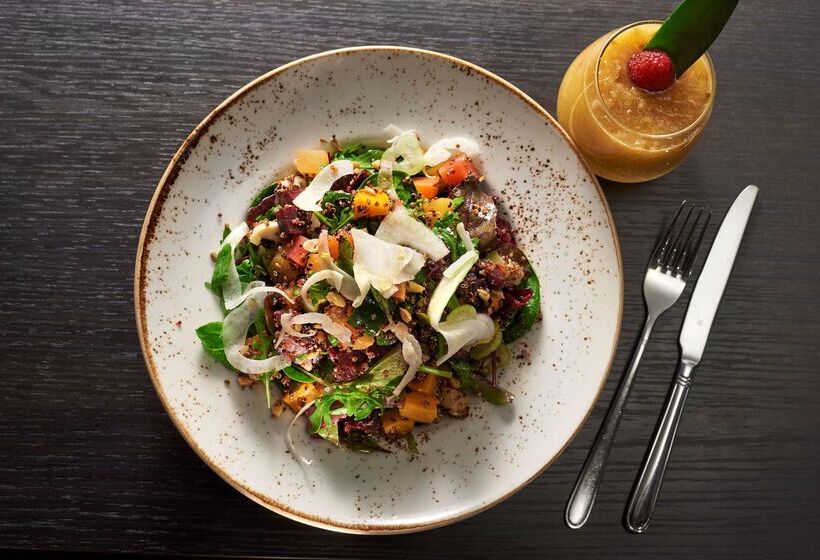 Hotel Doubletree By Hilton  London  Docklands Riverside