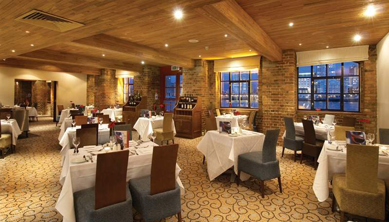 هتل Doubletree By Hilton  London  Docklands Riverside