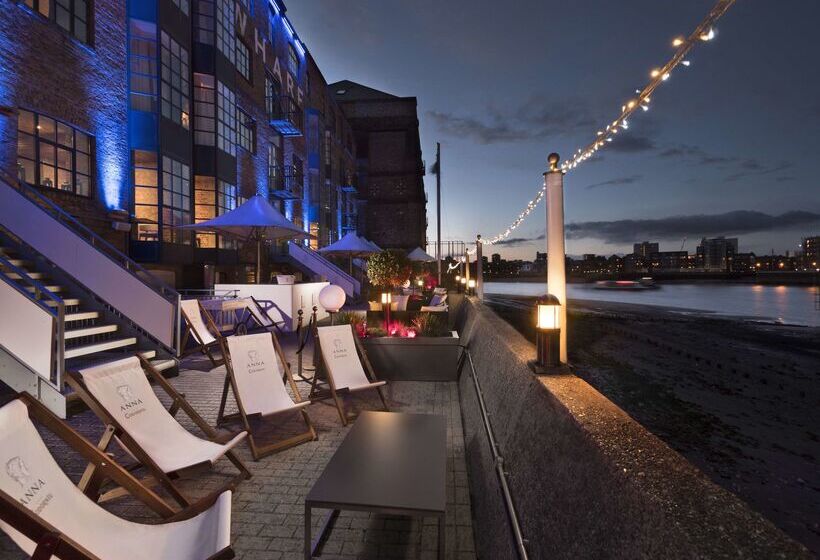 Hotel Doubletree By Hilton  London  Docklands Riverside