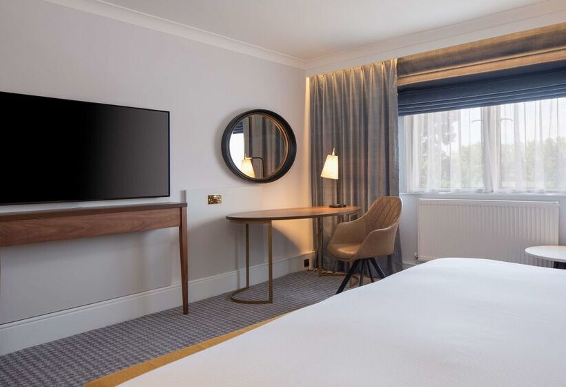 בית מלון כפרי Doubletree By Hilton Stoke On Trent