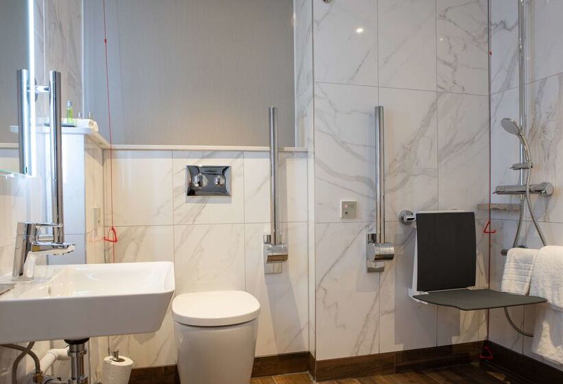 בית מלון כפרי Doubletree By Hilton Stoke On Trent