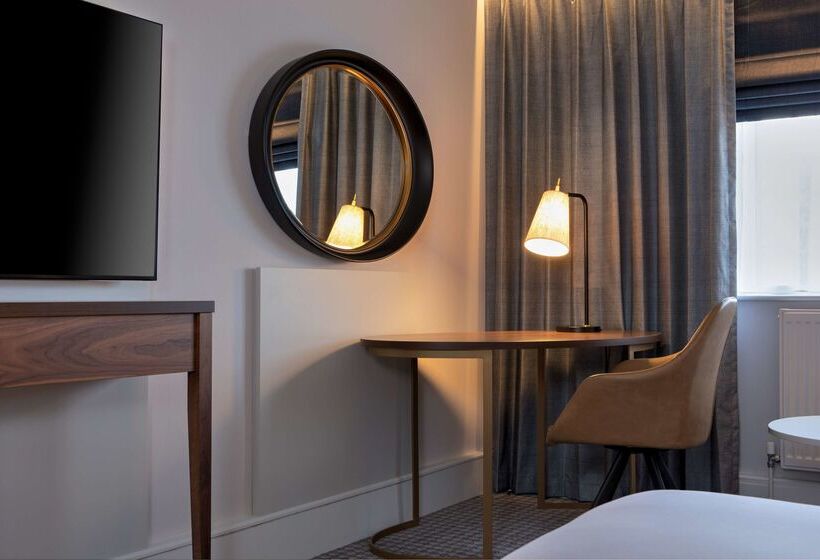 בית מלון כפרי Doubletree By Hilton Stoke On Trent