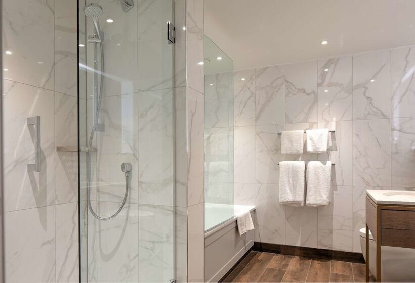 בית מלון כפרי Doubletree By Hilton Stoke On Trent