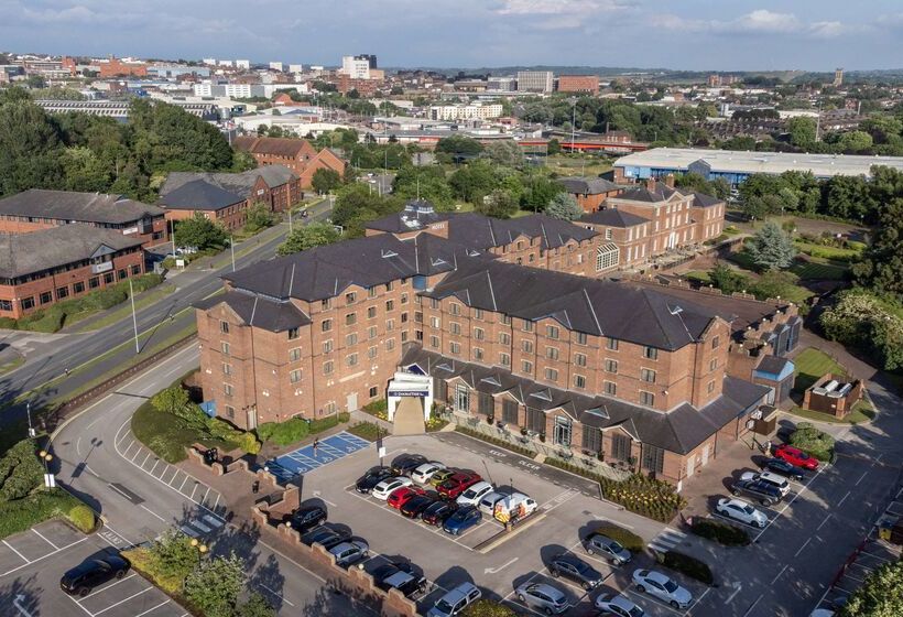 בית מלון כפרי Doubletree By Hilton Stoke On Trent