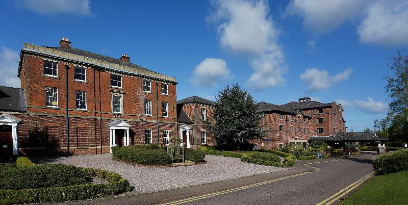 בית מלון כפרי Doubletree By Hilton Stoke On Trent