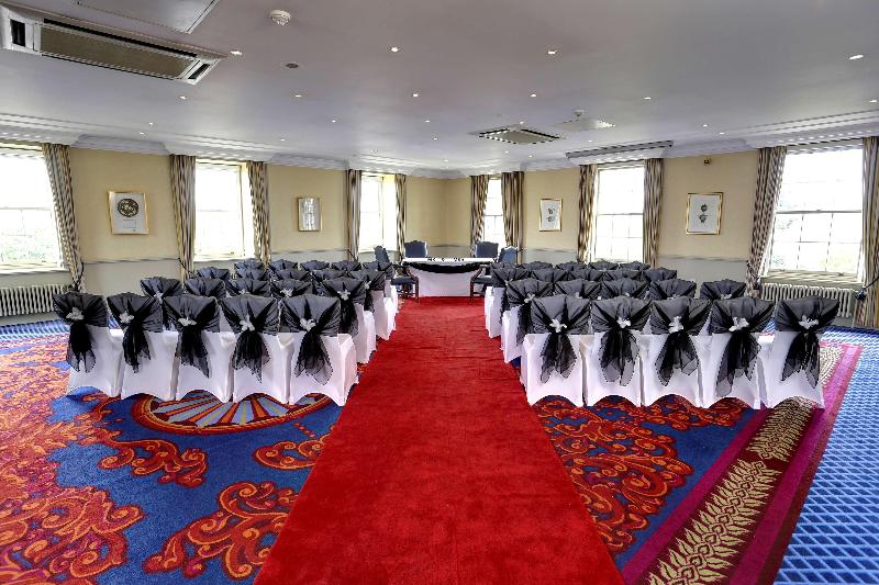 בית מלון כפרי Doubletree By Hilton Stoke On Trent