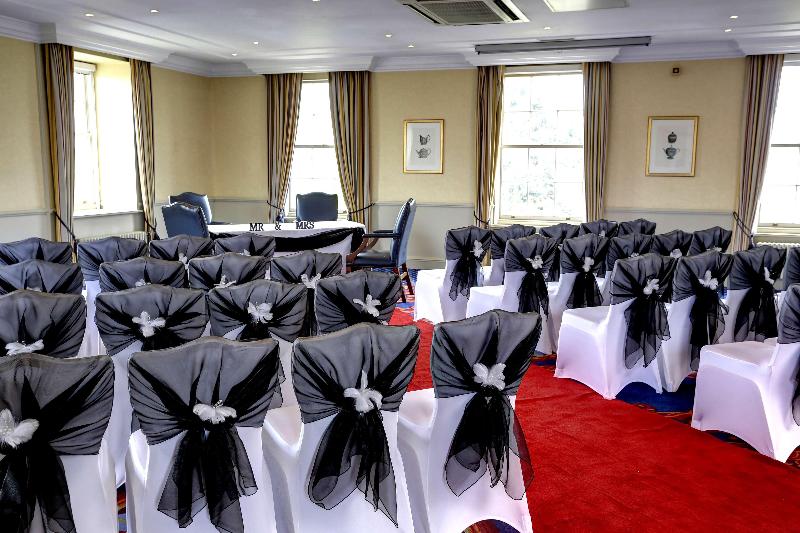 בית מלון כפרי Doubletree By Hilton Stoke On Trent