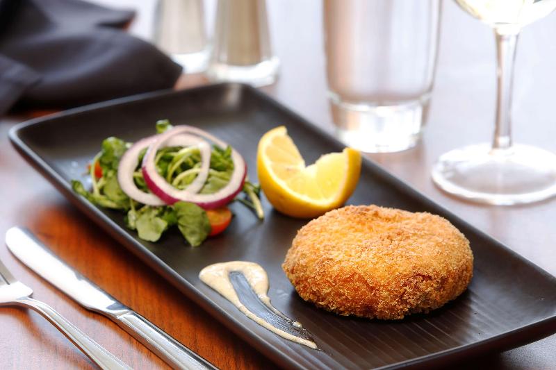 בית מלון כפרי Doubletree By Hilton Stoke On Trent