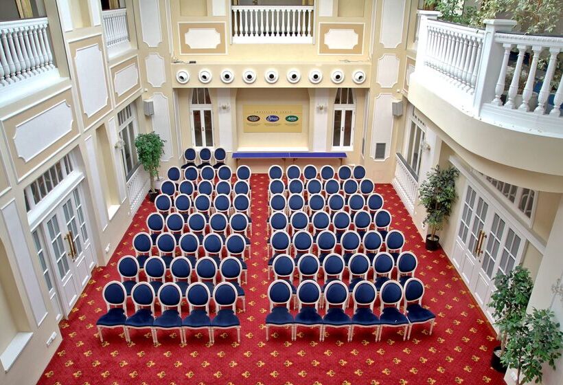 ホテル Esplanade Spa And Golf Resort