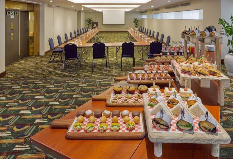 ホテル Estelar Miraflores