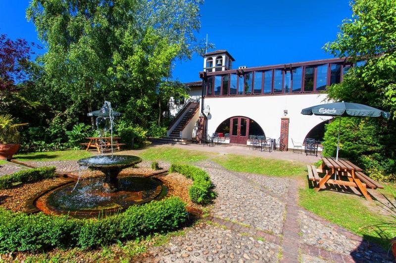 Europa Gatwick Hotel & Spa