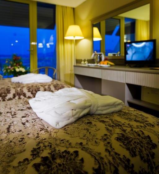 בית מלון כפרי Fantasia Deluxe